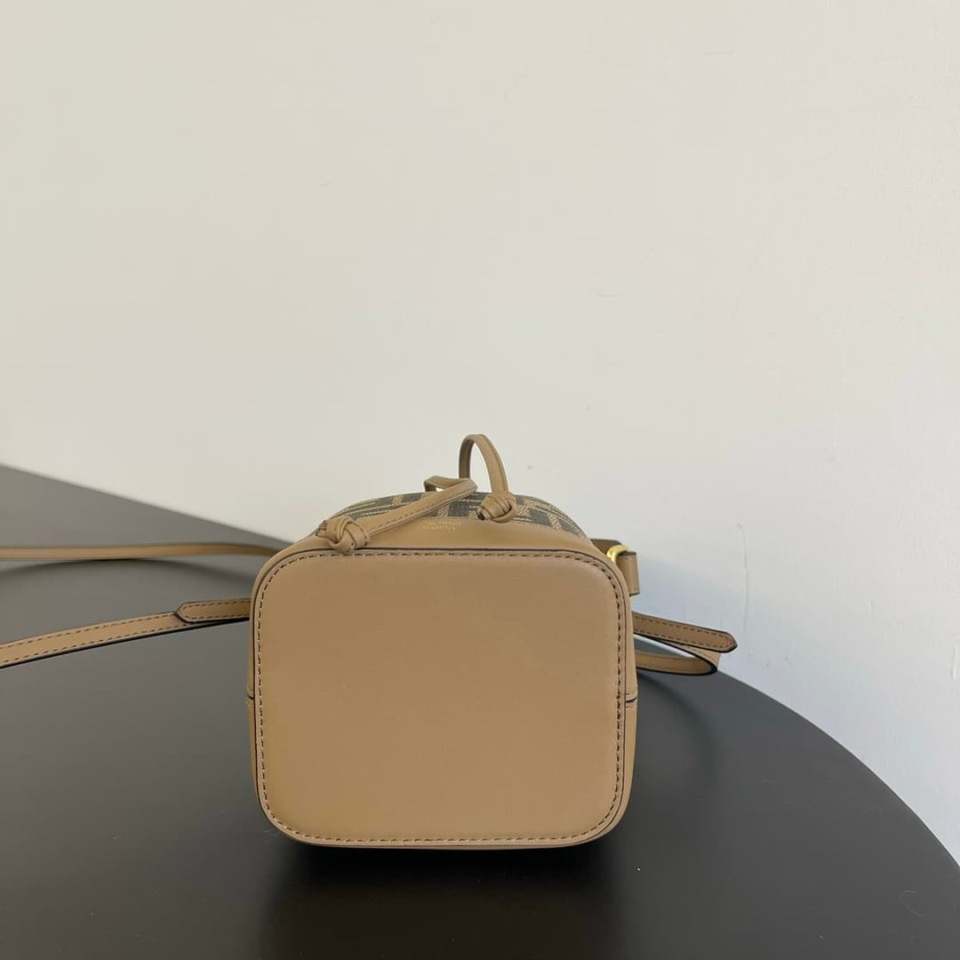 펜디 미니 몬트레조 버킷백 - Bag (펜디) - 이미지 4