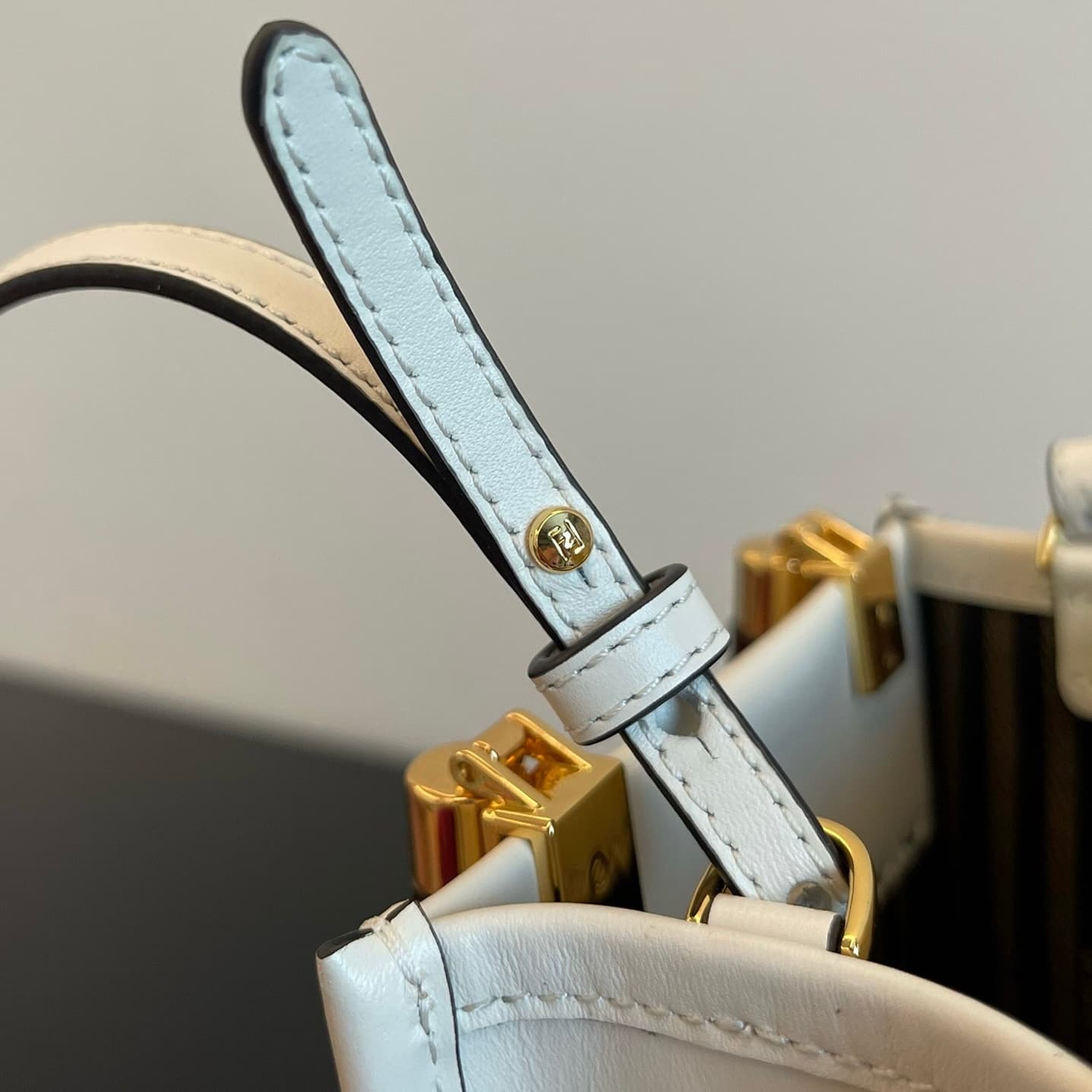 펜디 미니 션샤인 쇼퍼백 - Bag (펜디) - 이미지 5