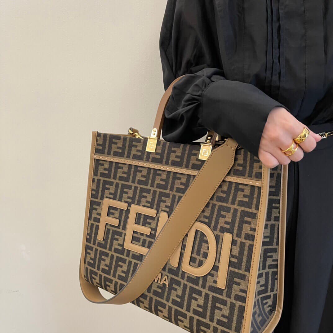 펜디 미디움 션샤인 쇼퍼백 - Bag (펜디) - 이미지 8