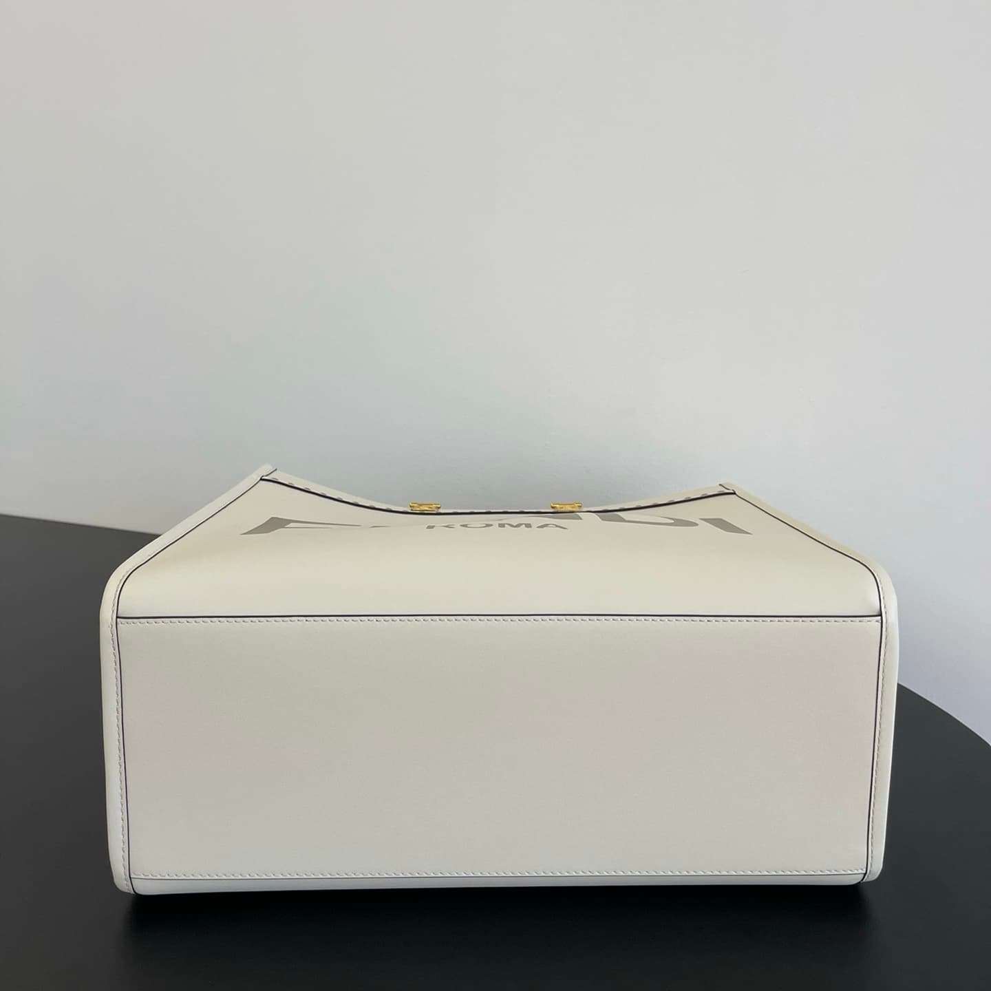 펜디 미디움 션샤인 쇼퍼백 - Bag (펜디) - 이미지 4