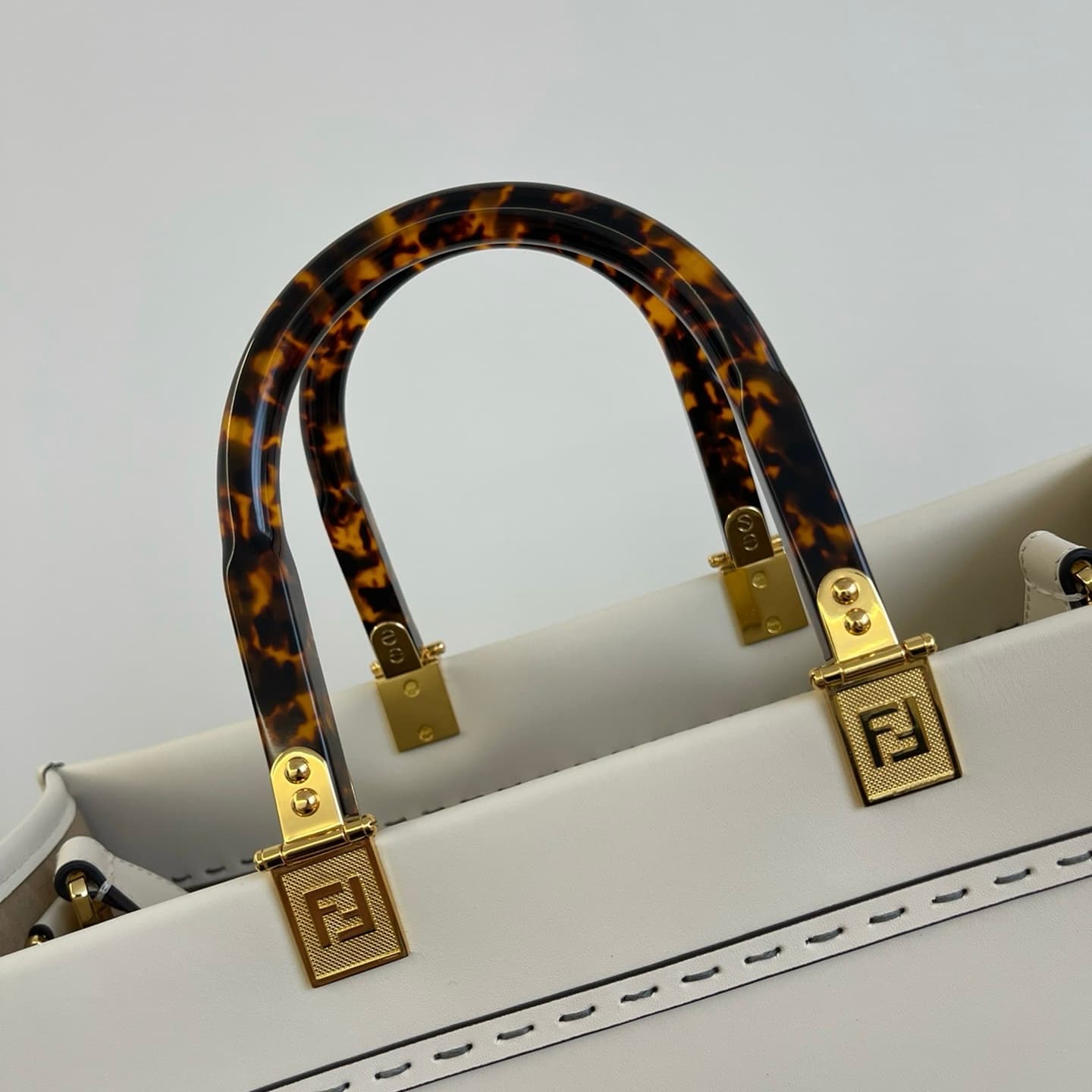 펜디 미디움 션샤인 쇼퍼백 - Bag (펜디) - 이미지 5