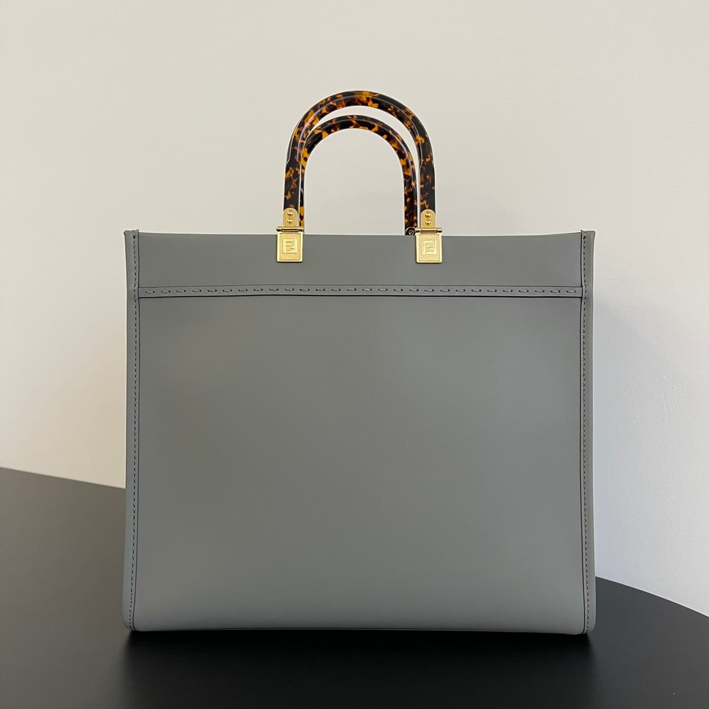 펜디 미디움 션샤인 쇼퍼백 - Bag (펜디) - 이미지 2