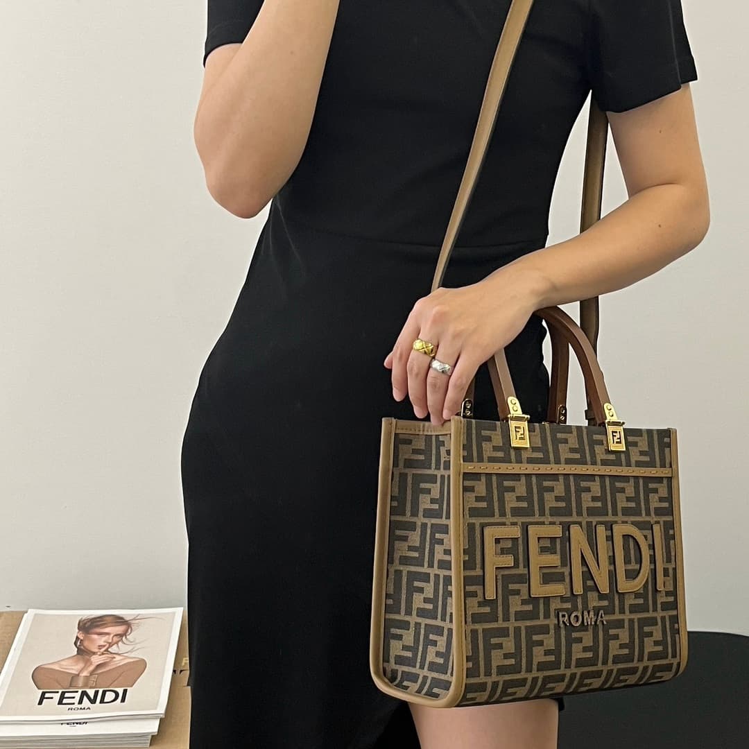 펜디 스몰 션샤인 쇼퍼백 - Bag (펜디) - 이미지 9