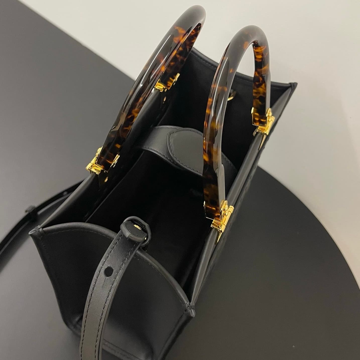 펜디 스몰 션샤인 쇼퍼백 - Bag (펜디) - 이미지 6