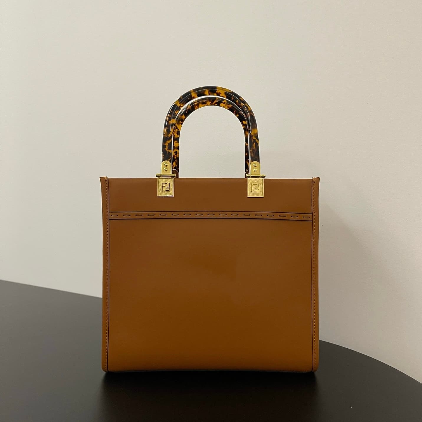 펜디 스몰 션샤인 쇼퍼백 - Bag (펜디) - 이미지 2