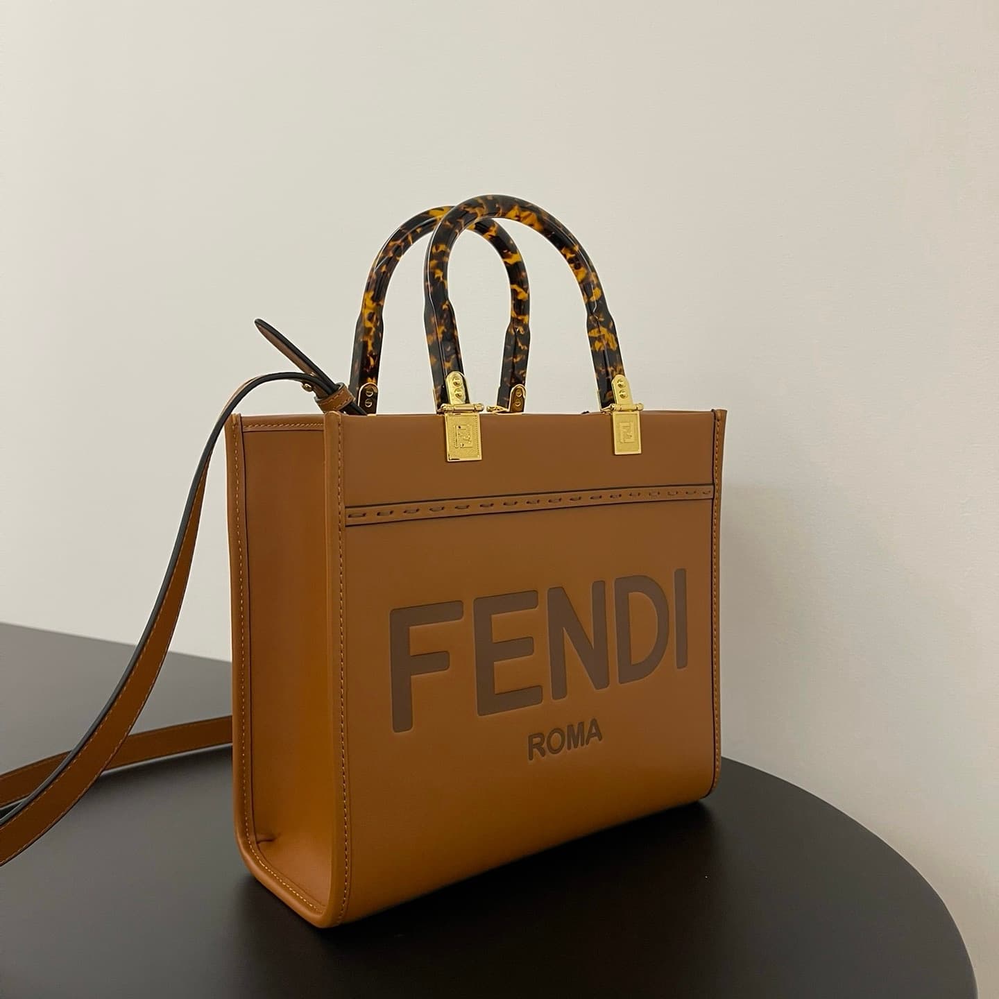 펜디 스몰 션샤인 쇼퍼백 - Bag (펜디) - 이미지 3