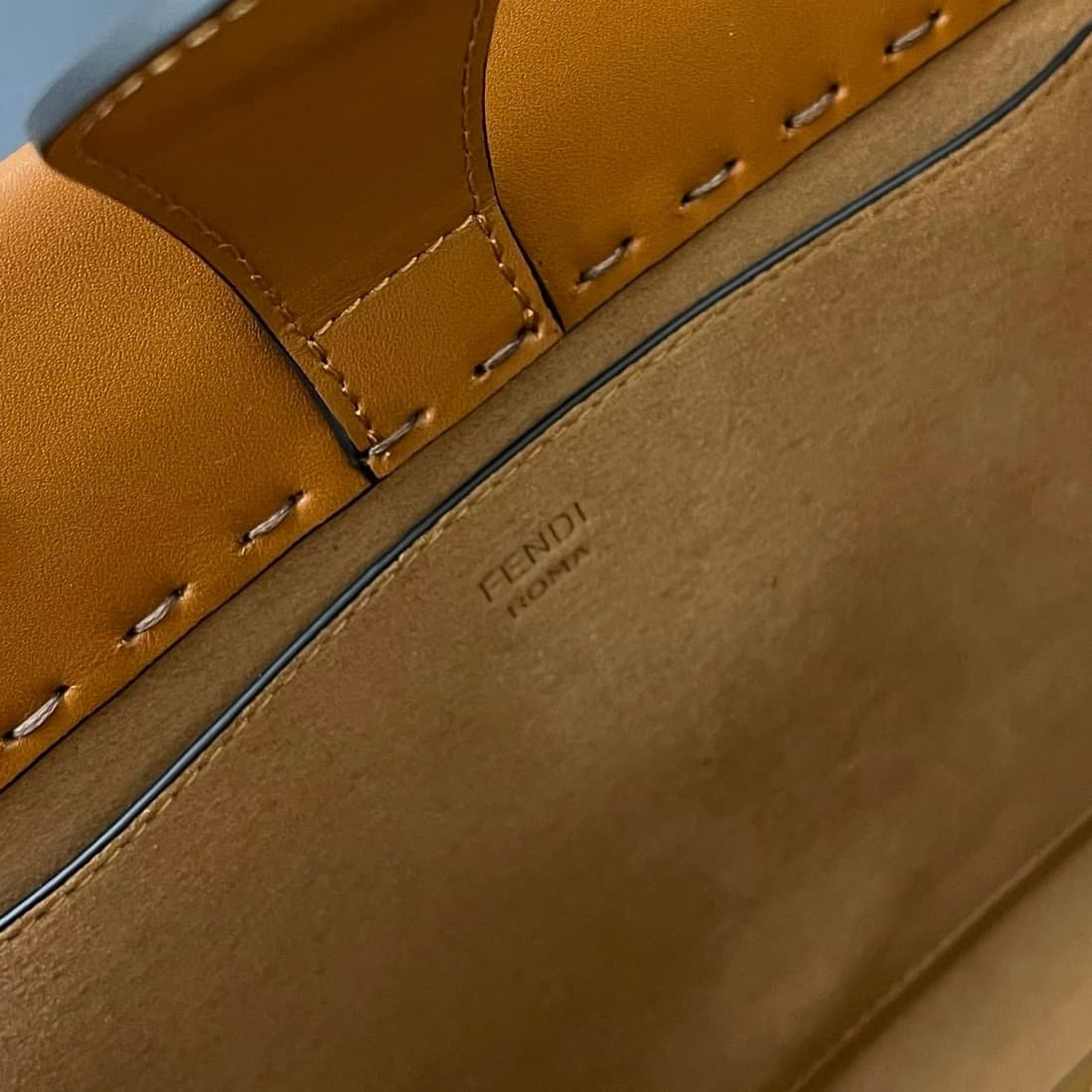 펜디 스몰 션샤인 쇼퍼백 - Bag (펜디) - 이미지 7