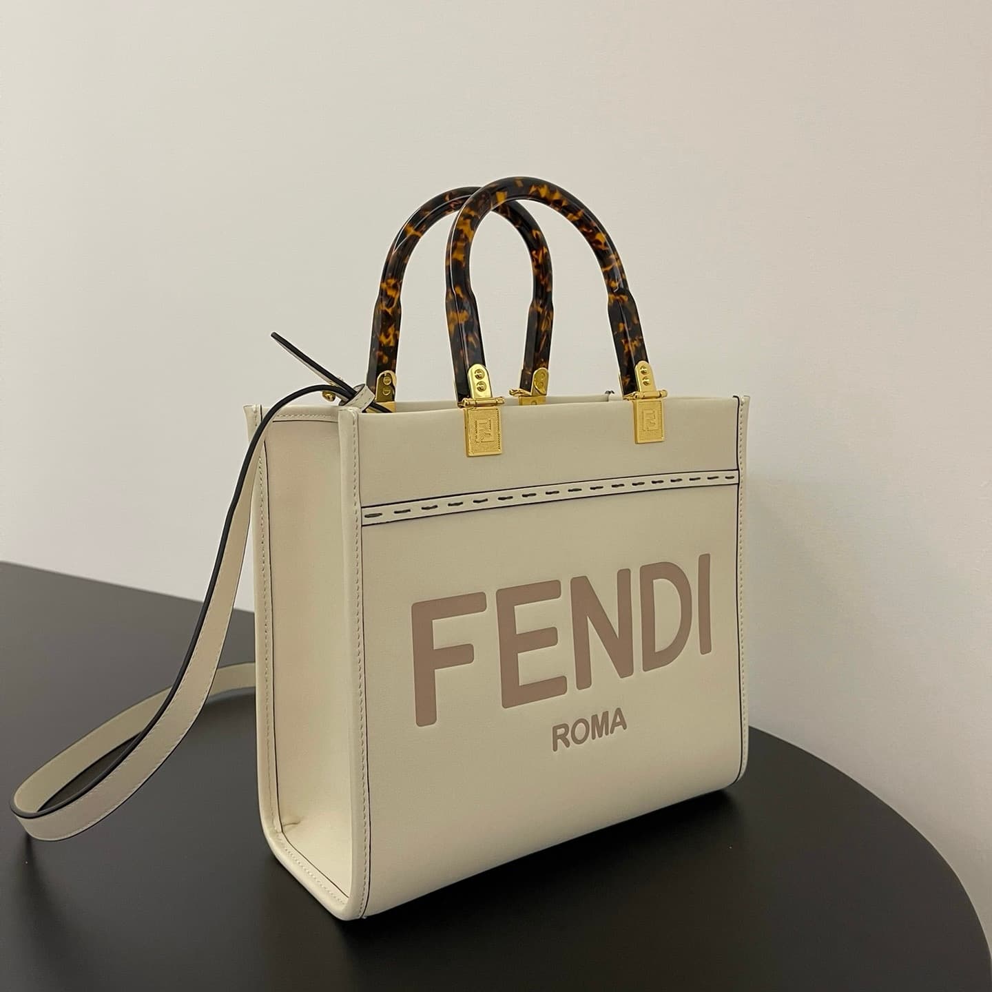 펜디 스몰 션샤인 쇼퍼백 - Bag (펜디) - 이미지 3