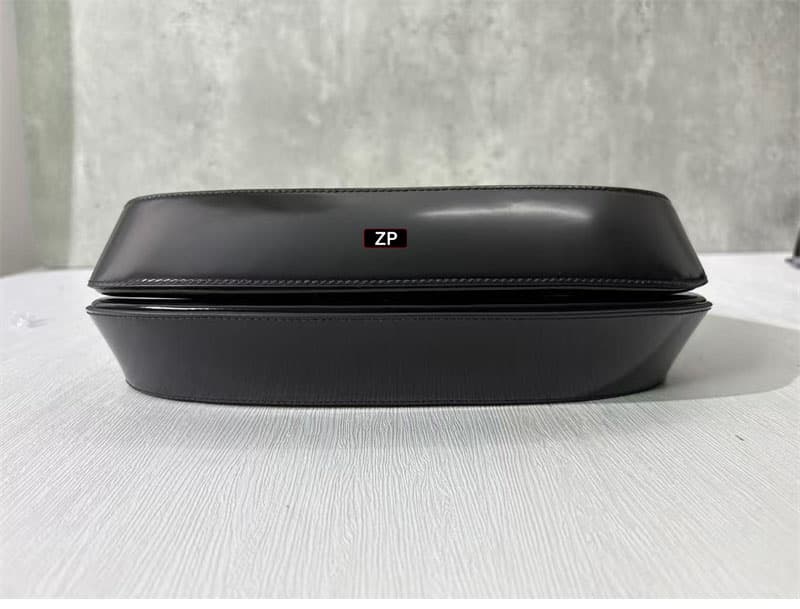 프라다 클레오 브러시드 레더 숄더백 - Bag (프라다) - 이미지 8