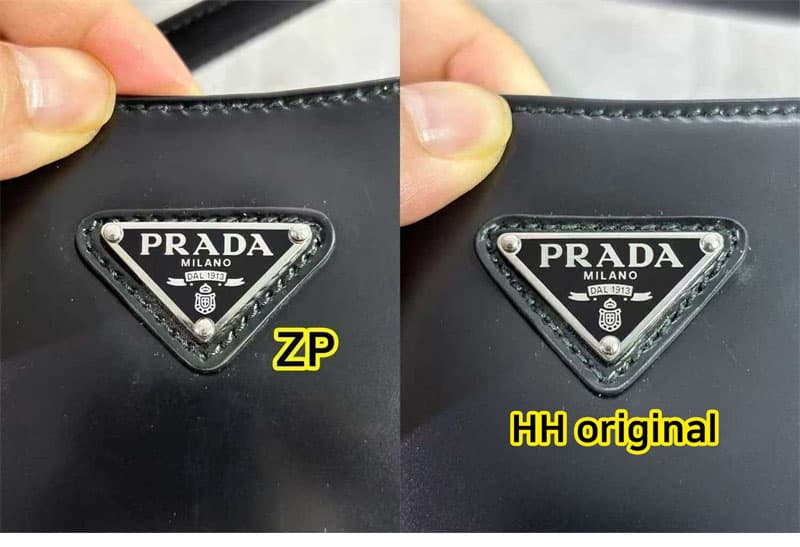 프라다 클레오 브러시드 레더 숄더백 - Bag (프라다) - 이미지 19