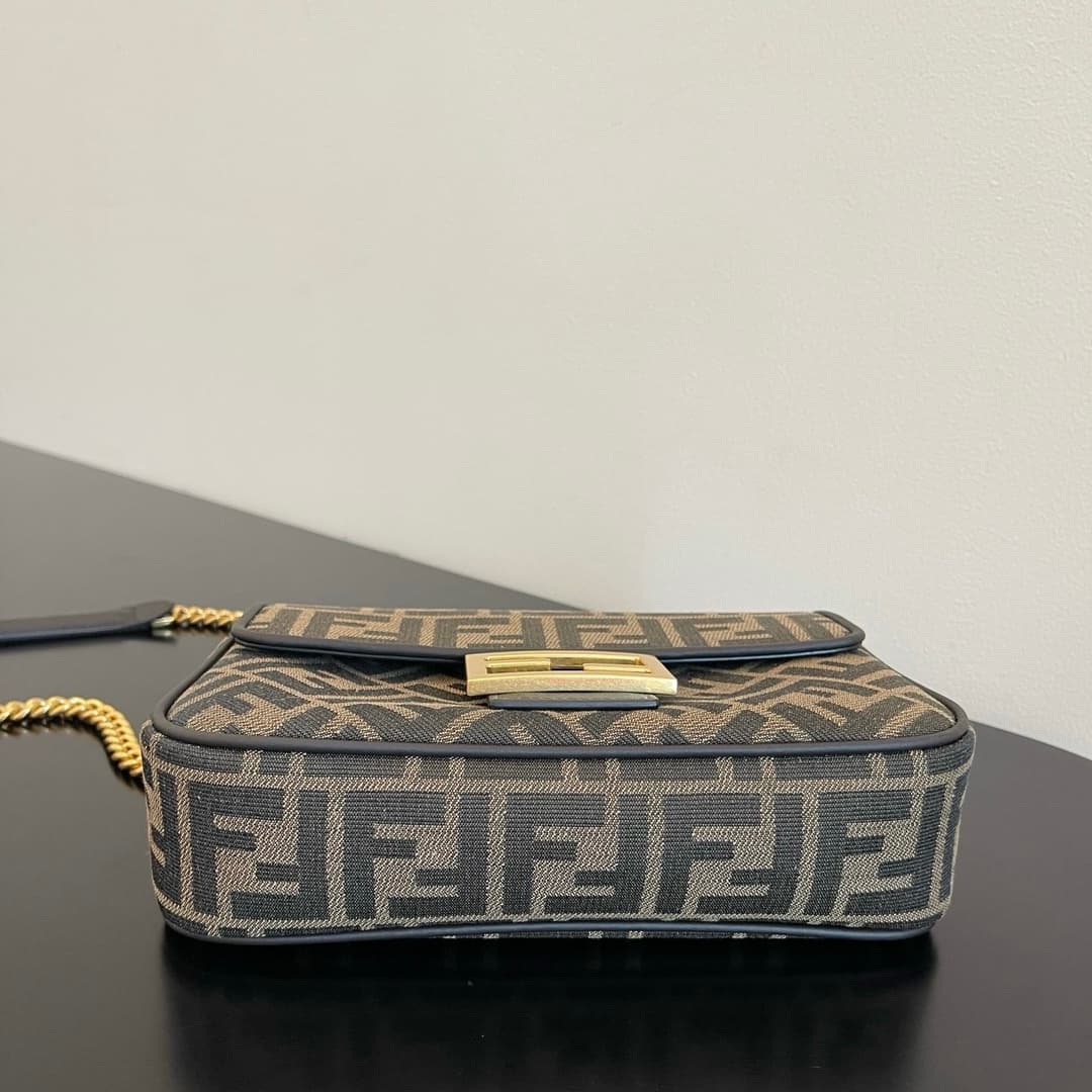 펜디 아이코닉 바게트백 - Bag (펜디) - 이미지 4